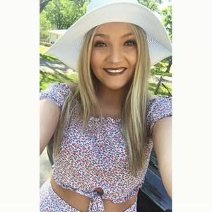 Meet your Posher, Kaitlyn